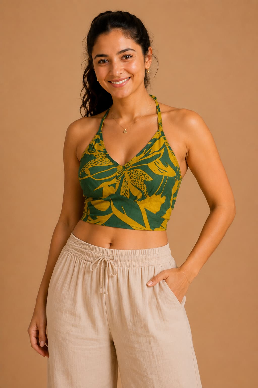 Ivearaa Sunshine Tropic Women Tropical Print Premium Rayon Halter Neck Crop Top